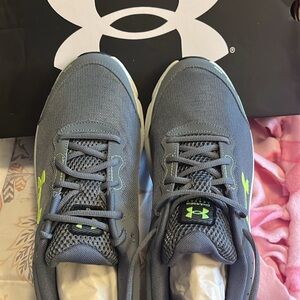 Under Armour Men's Gray and Neon Green Athletic Shoes